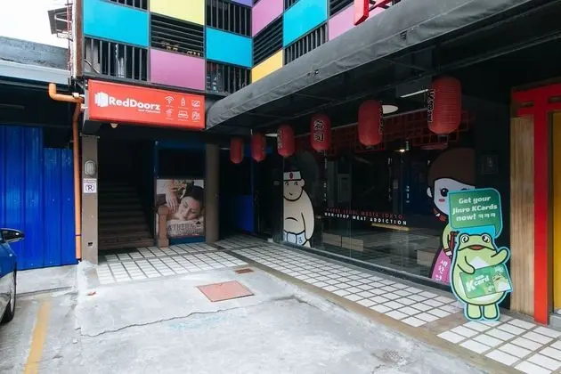 RedDoorz near Fishermall Quezon City - Dış Mekan