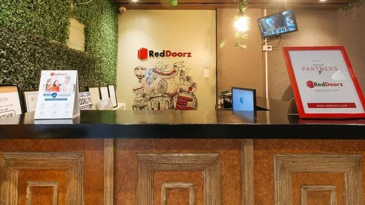 RedDoorz near Fishermall Quezon City - Lobi