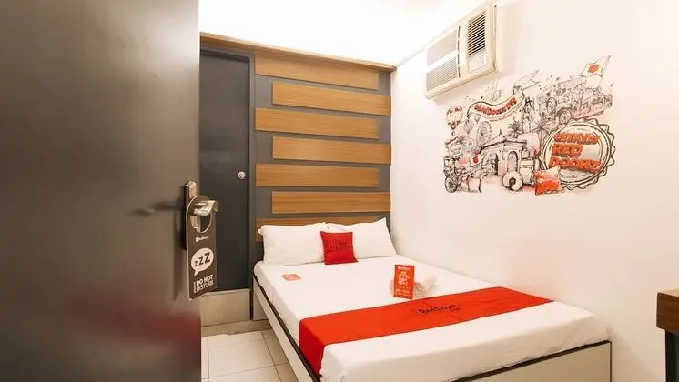 RedDoorz near Fishermall Quezon City - Oda