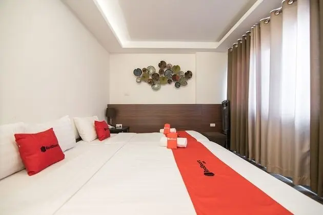 RedDoorz near Giap Bat - Oda