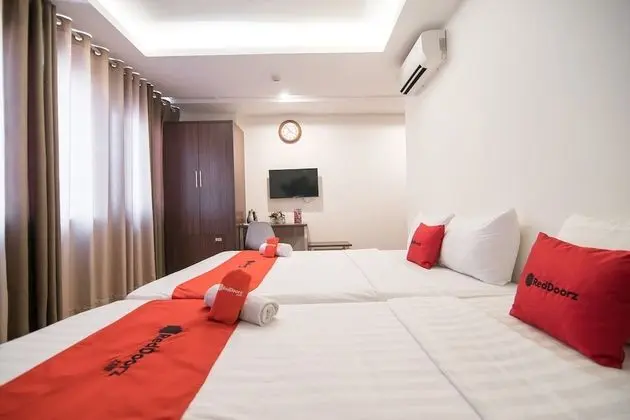 RedDoorz near Giap Bat - Oda