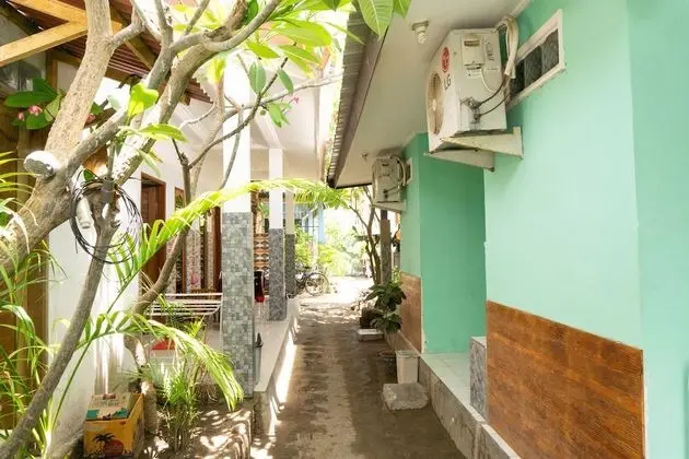 RedDoorz near Gili Trawangan Port