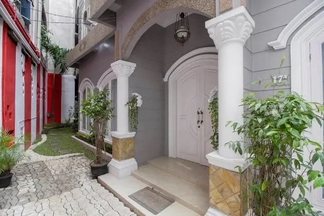 RedDoorz near Grand Palladium