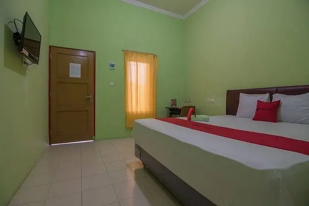 RedDoorz near Kampus UMP Purwokerto
