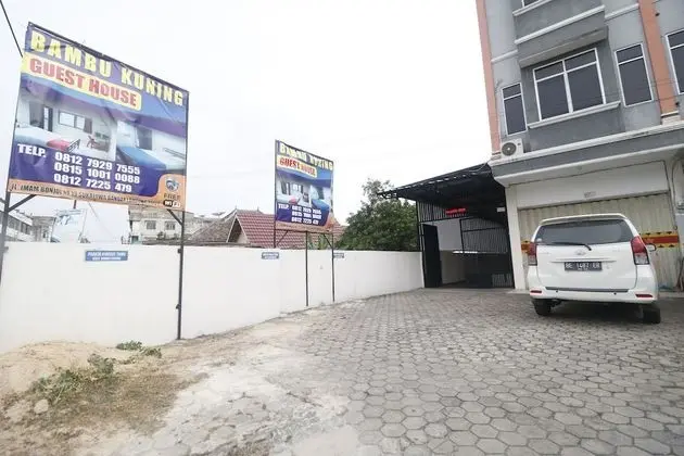 RedDoorz near Kartini Mall 2 Lampung