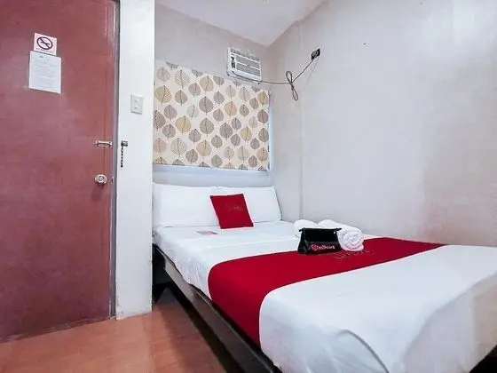 RedDoorz near KCC Mall Gensan