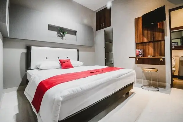 RedDoorz near Kebon Jeruk Jakarta