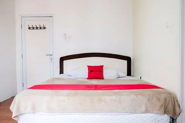 RedDoorz near Kebun Raya Bogor 2 - Öne Çıkan Resim
