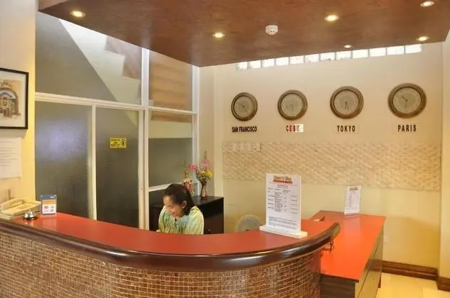 Reddoorz near Landers Superstore Cebu City - Lobi