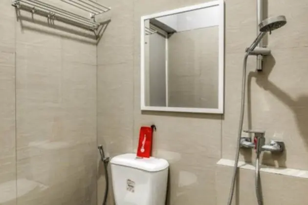 RedDoorz near Malioboro Tugu Station Jogja 2 - Banyo Tipleri
