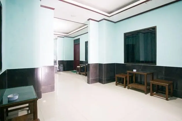 RedDoorz near Mikie Holiday Funland Berastagi - İç Mekan