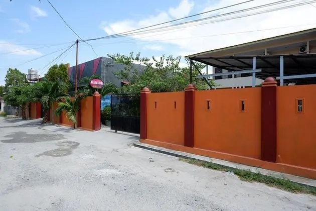 RedDoorz near Mutiara SIS Al Jufrie Airport Palu - Dış Mekan