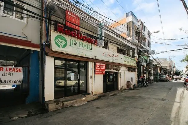 RedDoorz near OWWA Pasay
