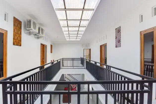 RedDoorz near Pascasarjana UGM 2 - İç Mekan