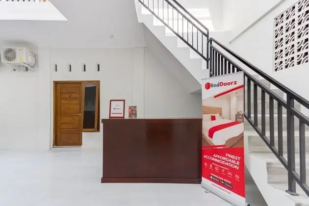 RedDoorz near Pascasarjana UGM 2 - Lobi