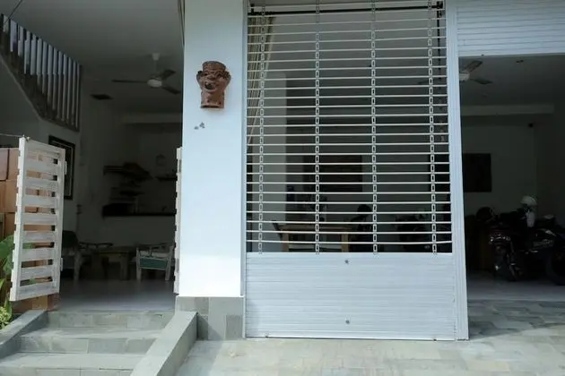 RedDoorz near Raya Semer - Dış Mekan