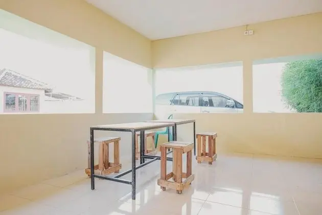 RedDoorz near RS Imanuel Lampung - İç Mekan