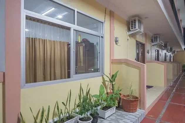RedDoorz near RSUD Dr. Abdul Aziz - Lobi