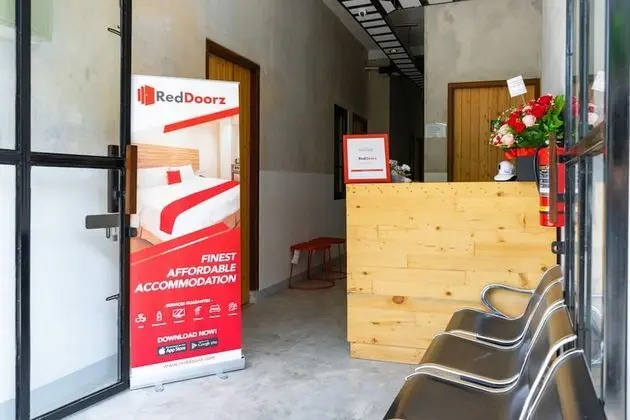 RedDoorz near Sam Poo Kong 3 - Lobi