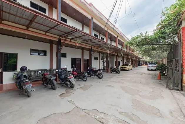 REDDOORZ NEAR SAMARINDA SQUARE - Otopark