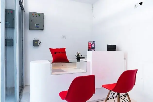 RedDoorz near Seasons City Mall - Öne Çıkan Resim