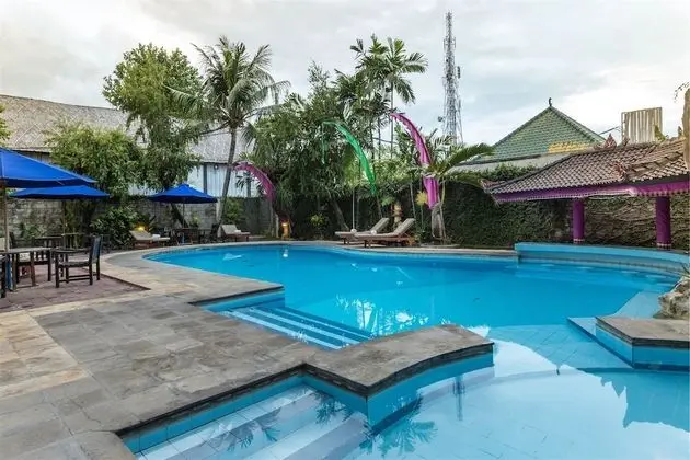 RedDoorz near Seminyak Beach