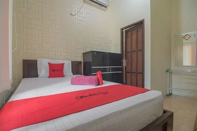 RedDoorz near Sepinggan Airport Balikpapan 2 - Öne Çıkan Resim