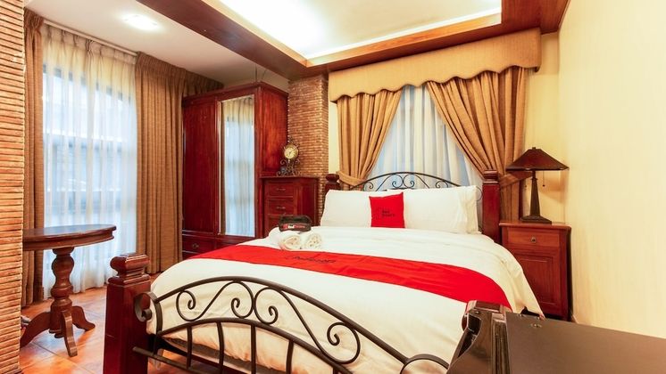 RedDoorz near SM San Lazaro Manila
