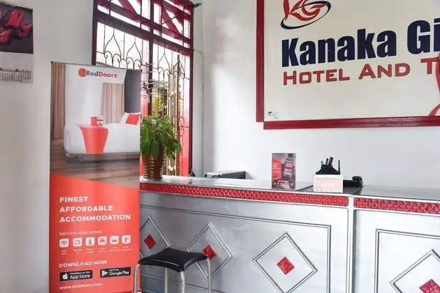 RedDoorz near Sultan Hasanuddin Airport 2 - Lobi