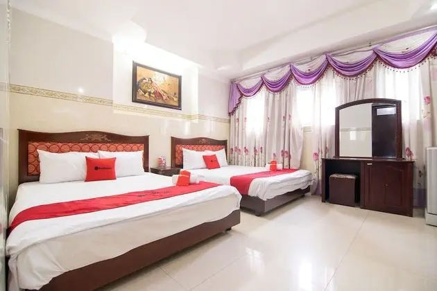 RedDoorz near Tan Son Nhat Airport