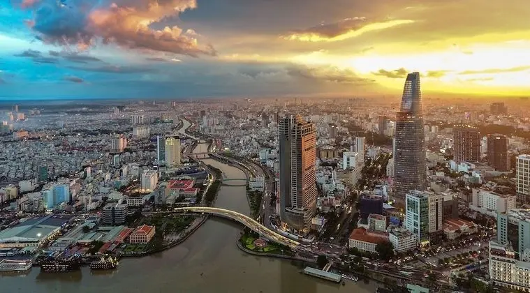 RedDoorz near Tan Son Nhat Airport