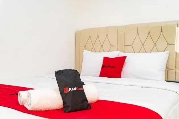 RedDoorz near Tarumanagara University - Öne Çıkan Resim