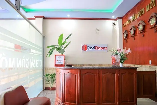 RedDoorz near Thong Nhat Street