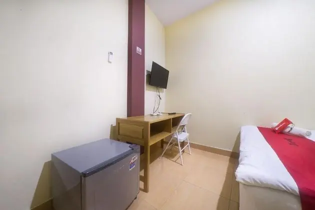 RedDoorz near TVRI Gorontalo - Oda