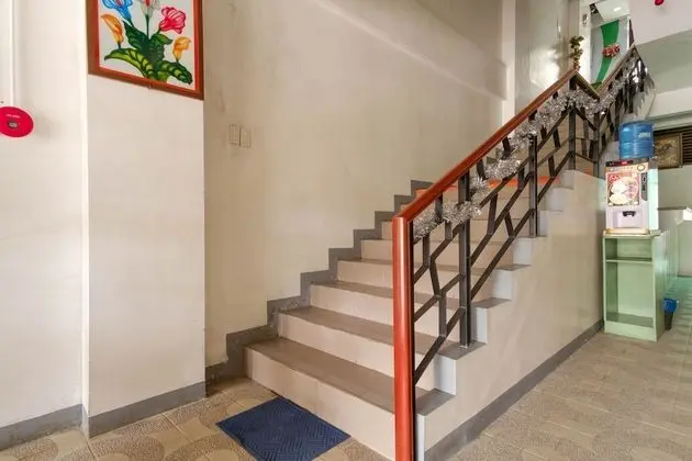 RedDoorz near Waltermart Subic - İç Mekan