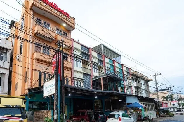 RedDoorz near Yuki Simpang Raya Mall Medan 2