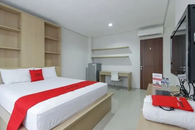 RedDoorz @ Patal Senayan 4