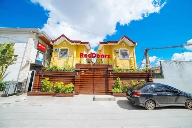 RedDoorz Plus @ A Santos Road Angeles City - Dış Mekan