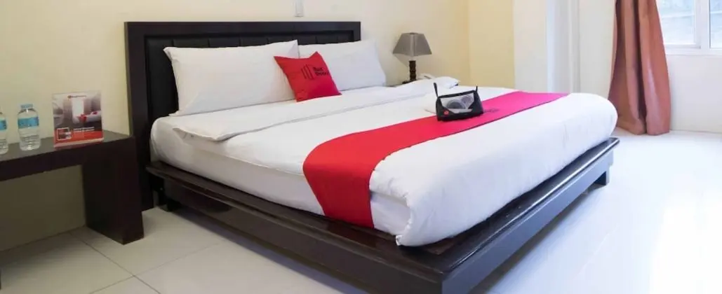 RedDoorz Plus @ Banawe Quezon City Weekly Stay - Öne Çıkan Resim