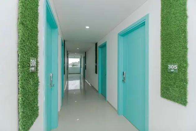 RedDoorz Plus @ Catania Soma Rajawali - İç Mekan