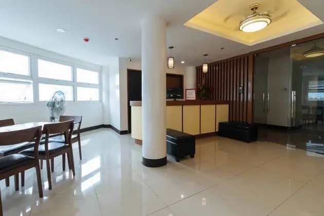 Reddoorz Plus @ Edsa Congressional - Lobi
