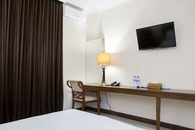 RedDoorz Plus @ Erlich Pasir Kaliki - Oda