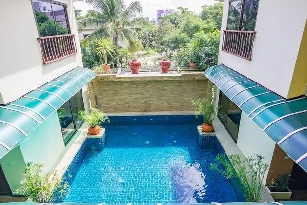 RedDoorz Plus Evergreen Boutique Hotel - Havuz