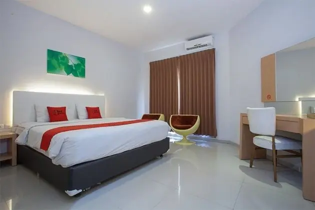 RedDoorz Plus @ Idjen Boulevard Malang - Öne Çıkan Resim