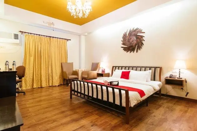 RedDoorz Plus near Abreeza Mall Davao