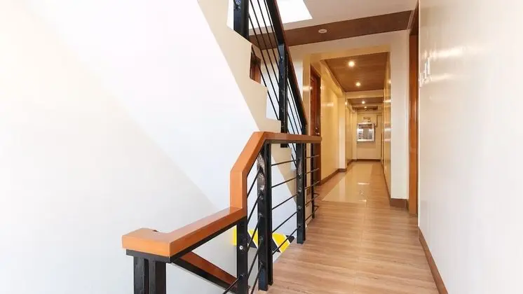 RedDoorz Plus near BGC Mall - İç Mekan