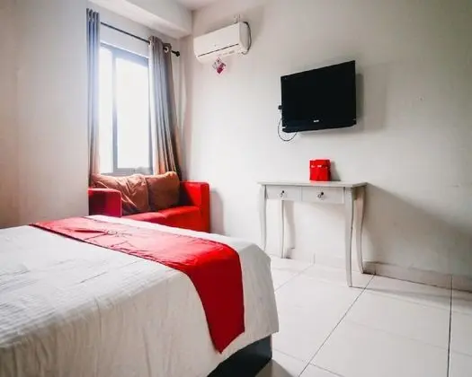 RedDoorz Plus near Cambridge City Square - Oda