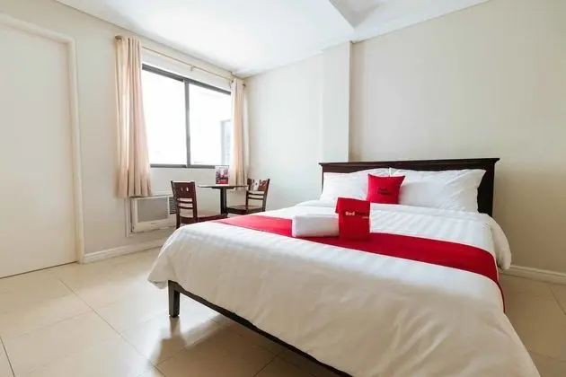 RedDoorz Plus near Capitol Commons - Öne Çıkan Resim