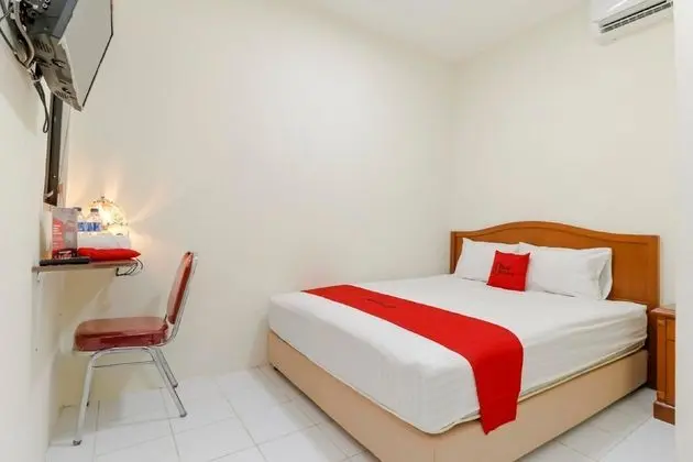 RedDoorz Plus near Ciputra World Kuningan 2 - Genel
