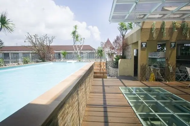 RedDoorz Plus near Discovery Shopping Mall Bali